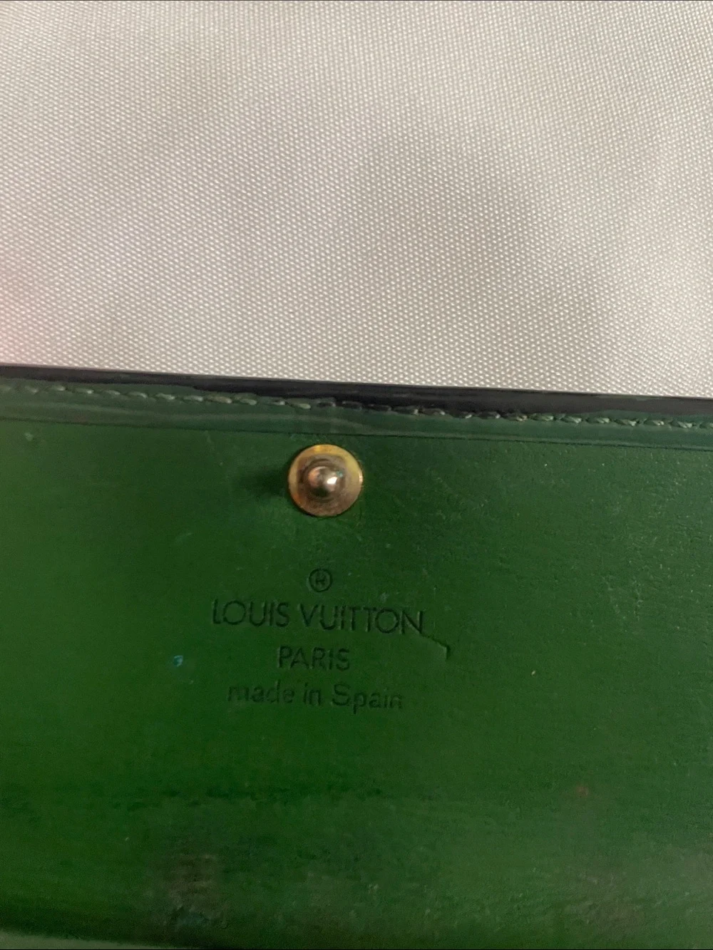 Louis Vuitton compact louis